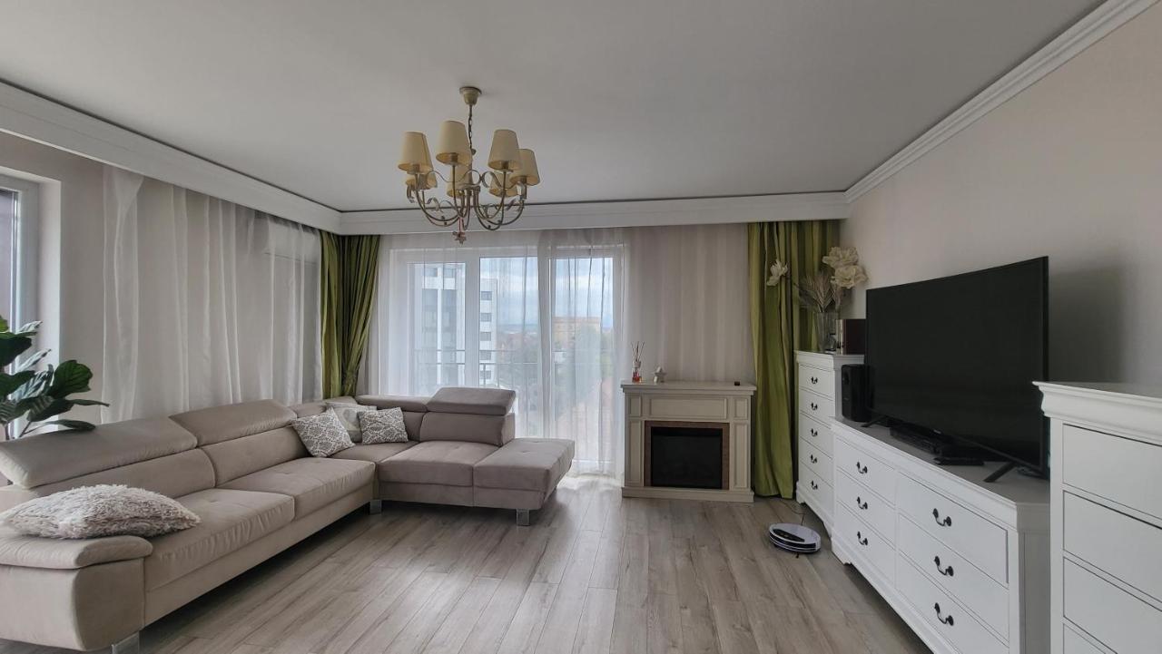 Апартаменты Sibiu Bach Penthouse Экстерьер фото